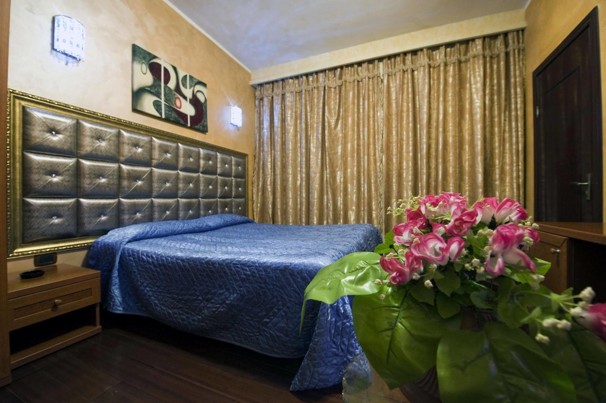Hotel Bengasi Moncalieri Exterior photo